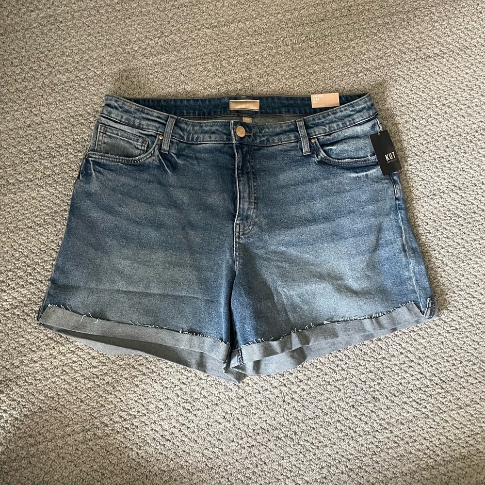 Kut from the Kloth Women's Medium Blue Denim Roll Cuff Shorts